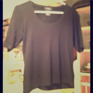 Mid sleeve black top